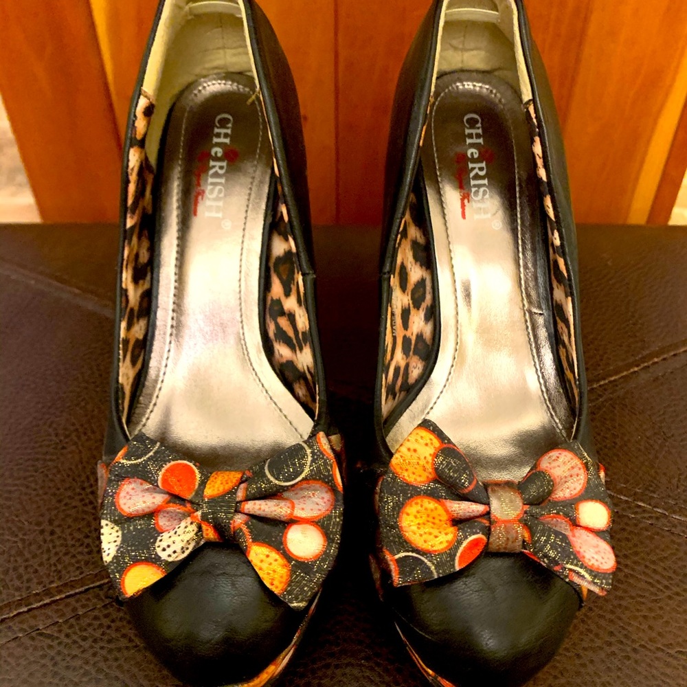 New Vintage style polka dot Platforms